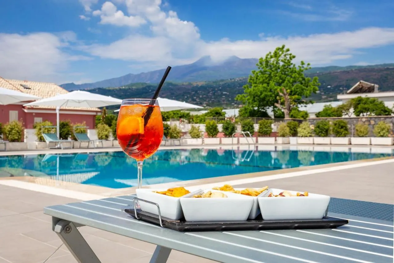 Dipladenia Garden Country Resort Mascali Italy