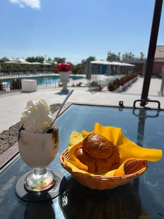 Dipladenia Garden Country Resort Mascali Farm stay