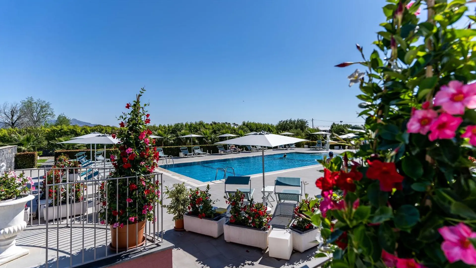 Dipladenia Garden Country Resort Mascali Italy